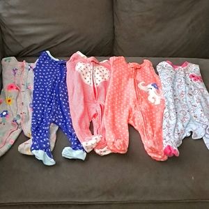 3 month girl footed sleepers. Well kept, no stains